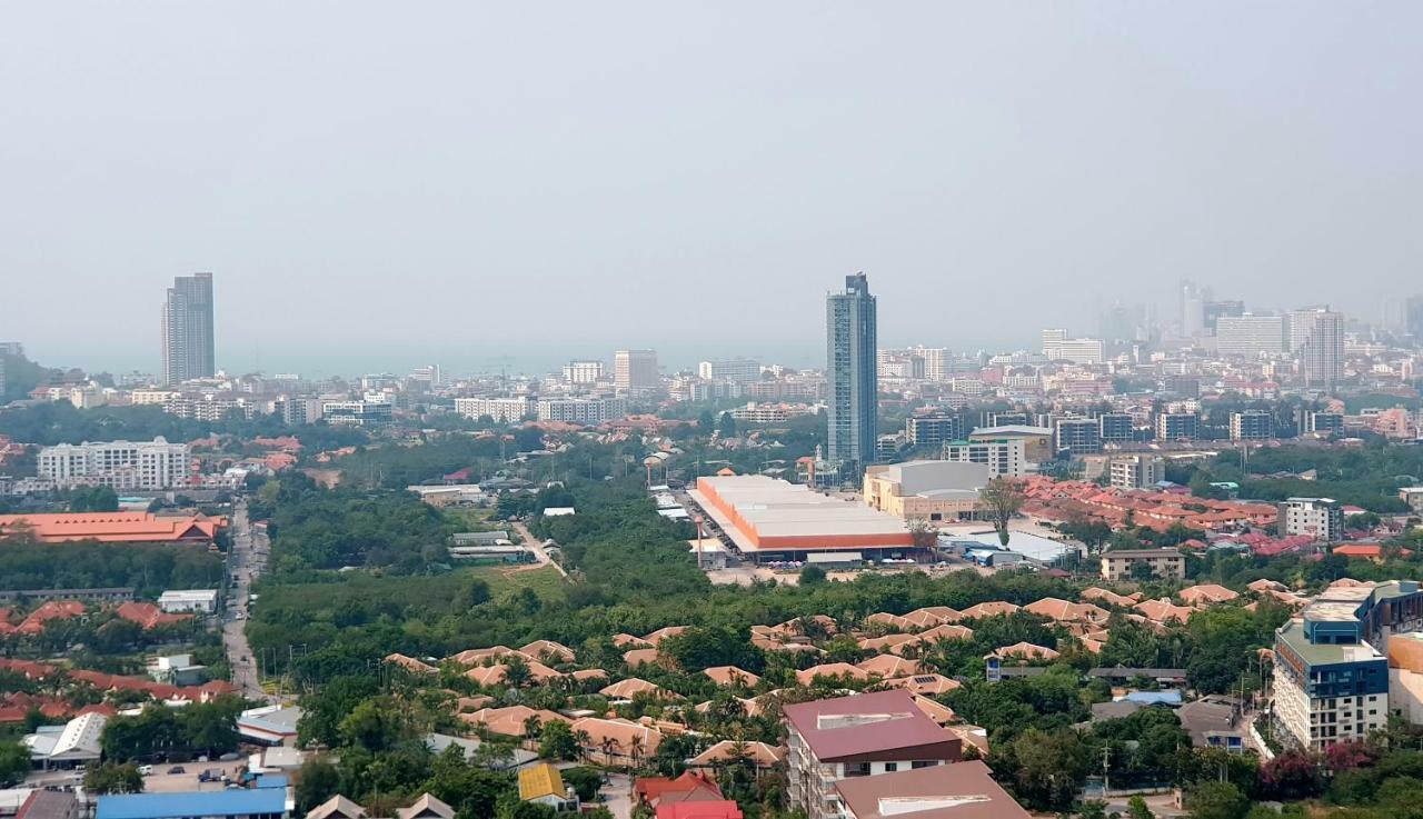 Dusit Grand Condo View Praia de Jomtien Exterior foto