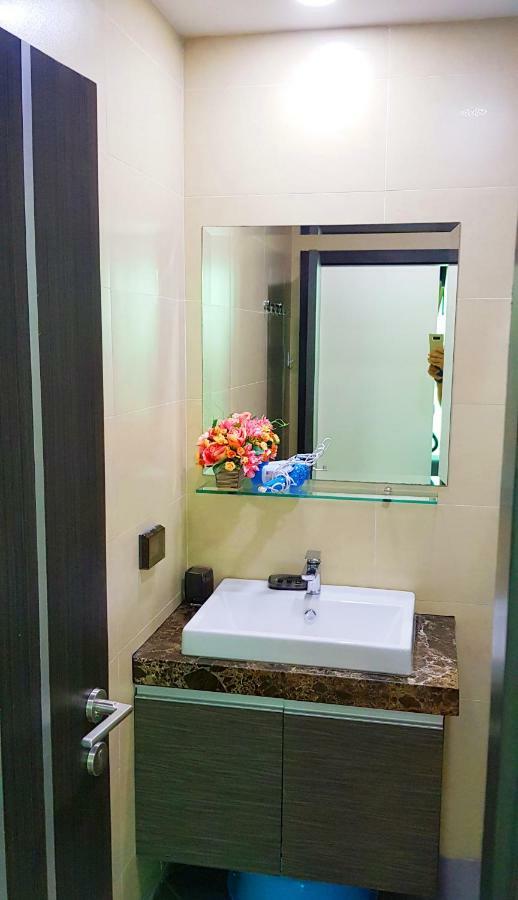 Dusit Grand Condo View Praia de Jomtien Exterior foto